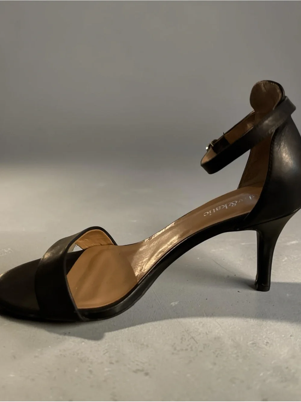 Kelly & Katie Nadia Black Leather Heeled Sandals Size 8.5M